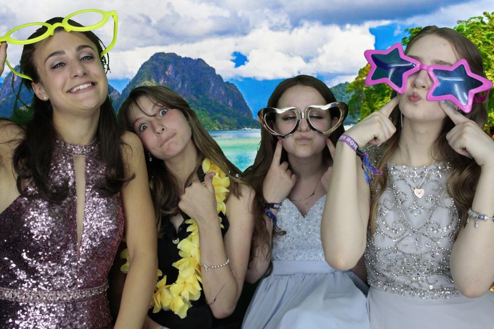 Silvermere Notre Dame  | View more photos from the event at gallery.myphotoboothexperience.co.uk/u/MyPhotoBoothExperienceLtd/Silvermere-Notre-Dame